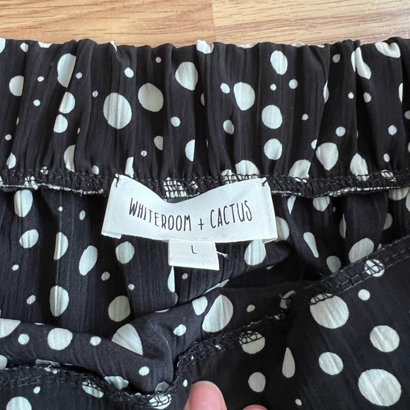 Black and White Polka Dot Mini Skirt - Picture 3 of 3